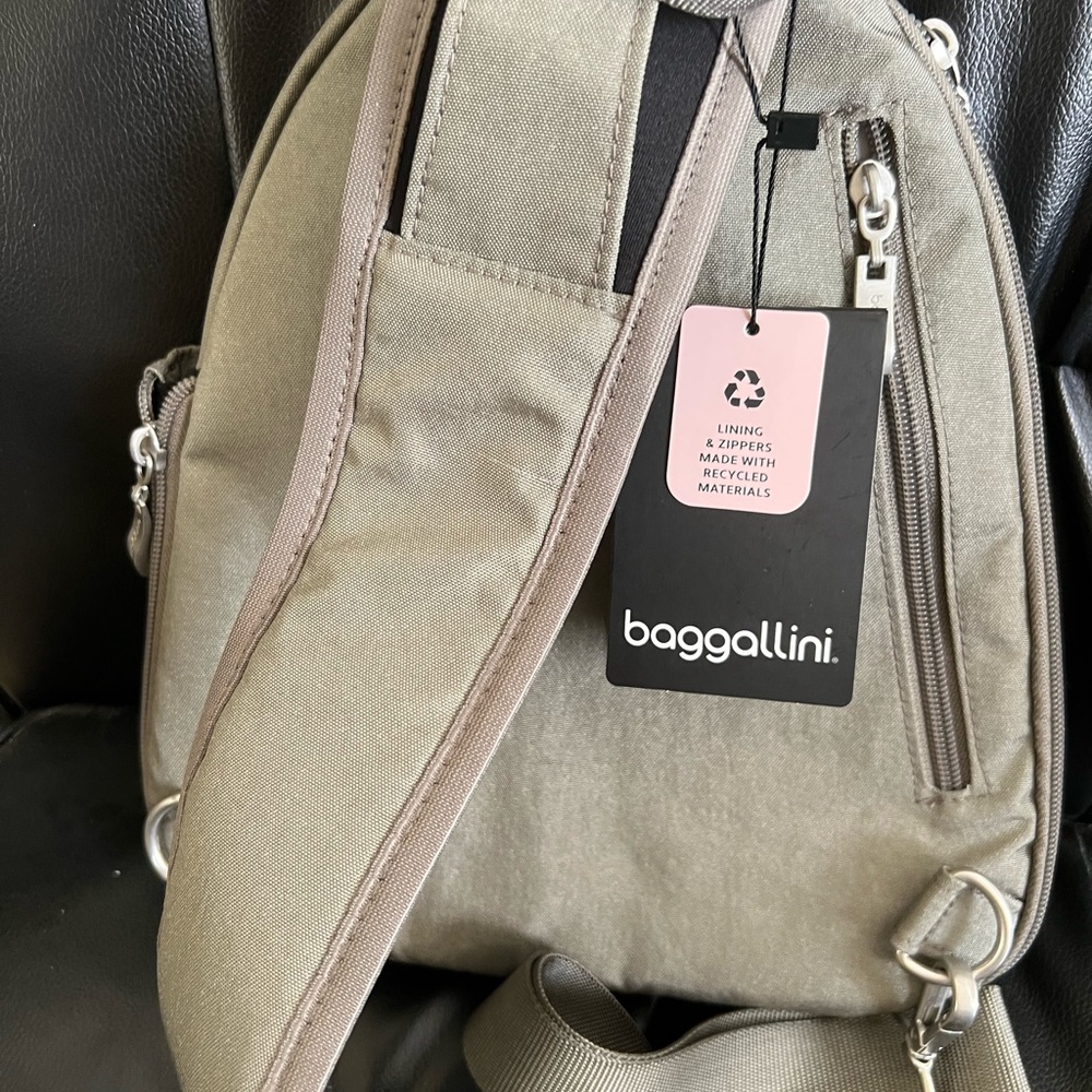 Baggallini Taupe/Gray Medium Backpack - Picture 3 of 5